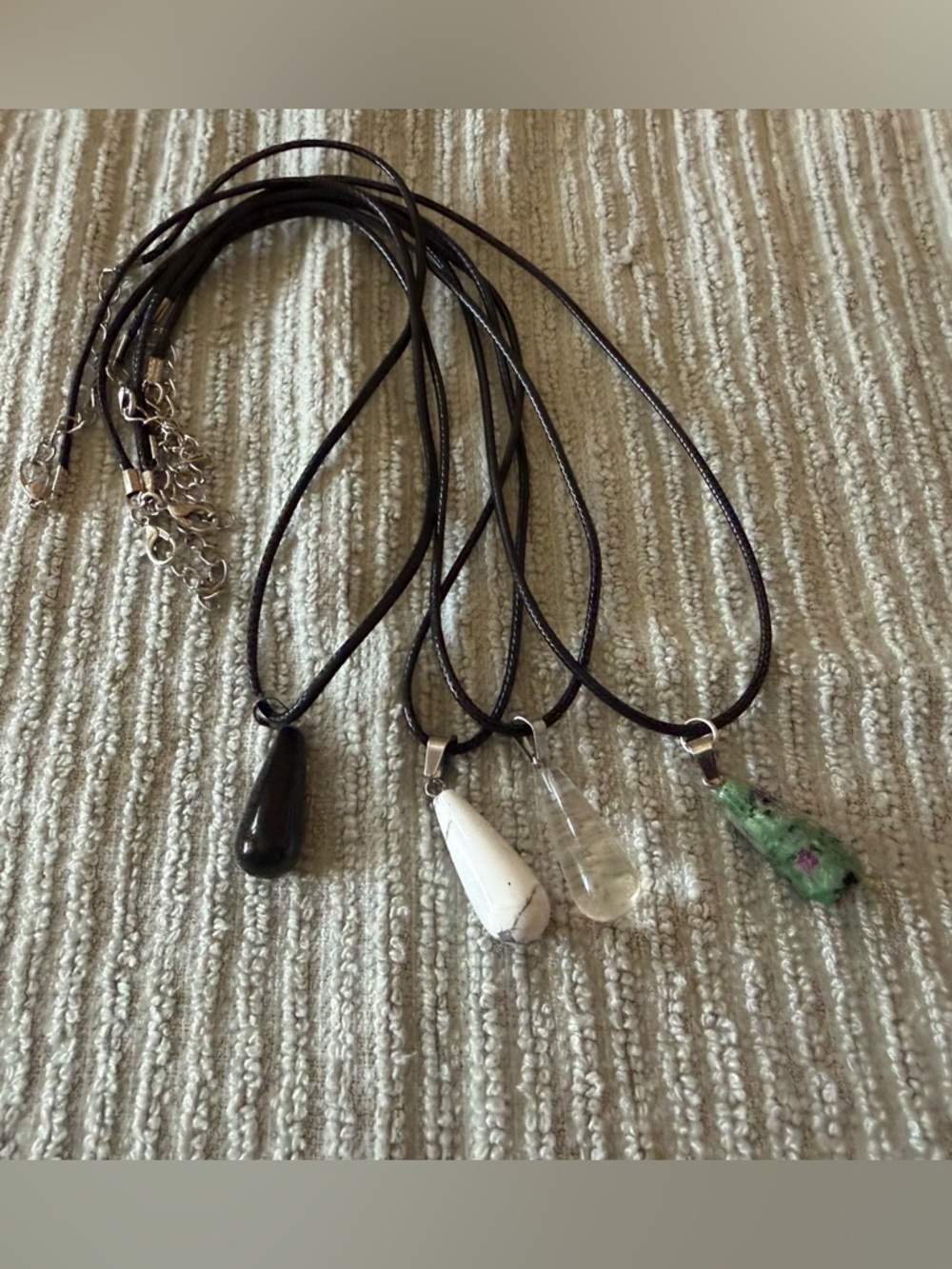 Set of Four Women's Teardrop Pendant Necklaces – Black, White, Clear & Green